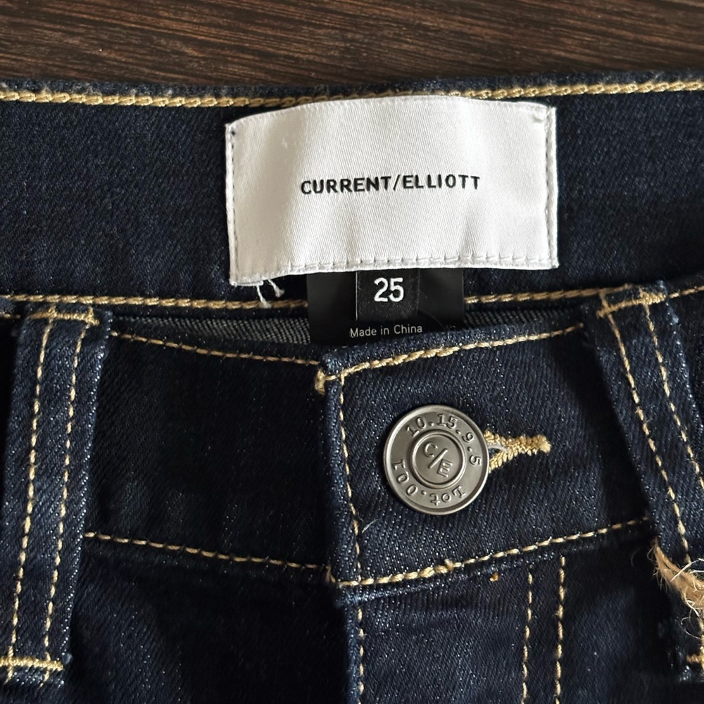 Current/Elliott High Waist Stiletto Jeans in Dark Blue